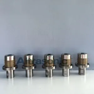 20KHZ টাইটানিয়াম উপাদান আল্ট্রাসোনিক eldালাই ট্রান্সডুসার